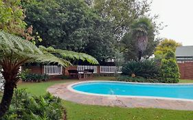 Lesedi Guesthouse Middleburg (Adults Only)